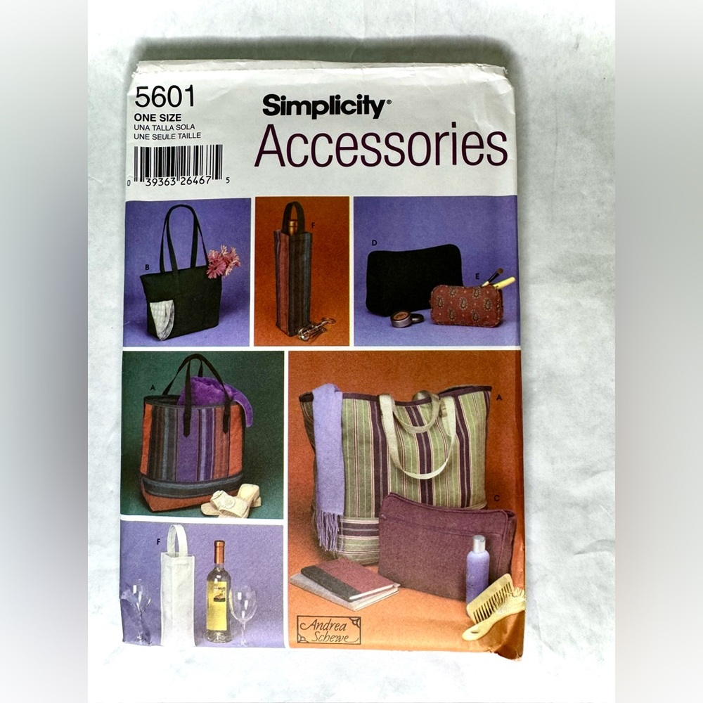 Simplicity & Butterick Accessories Patterns - Picture 7 of 15